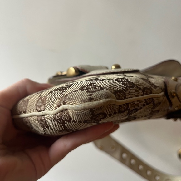 Gucci Pelham Flap Shoulder Bag - Picture 7 of 9